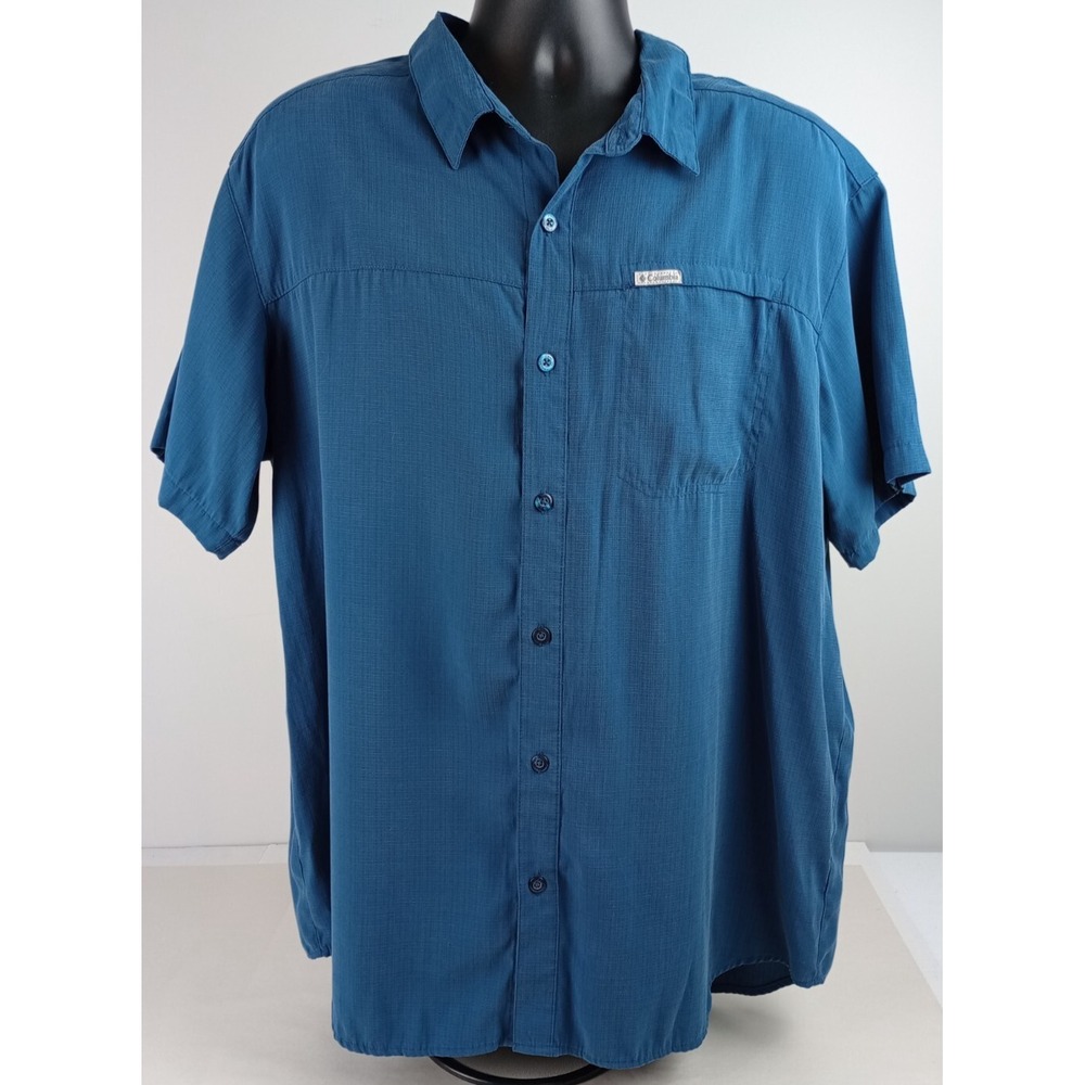 Columbia Men's Size XL Dark Blue Button Up Short Sleeve Dress Shirt